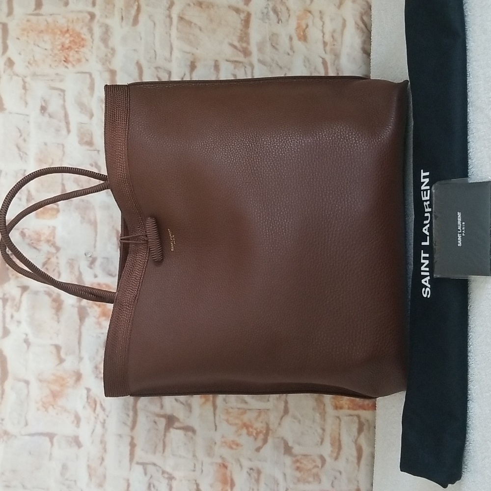 New Saint Laurent Patti Leather Tote Bag - Picture 2 of 14